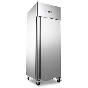 Koelkast met dichte deur 